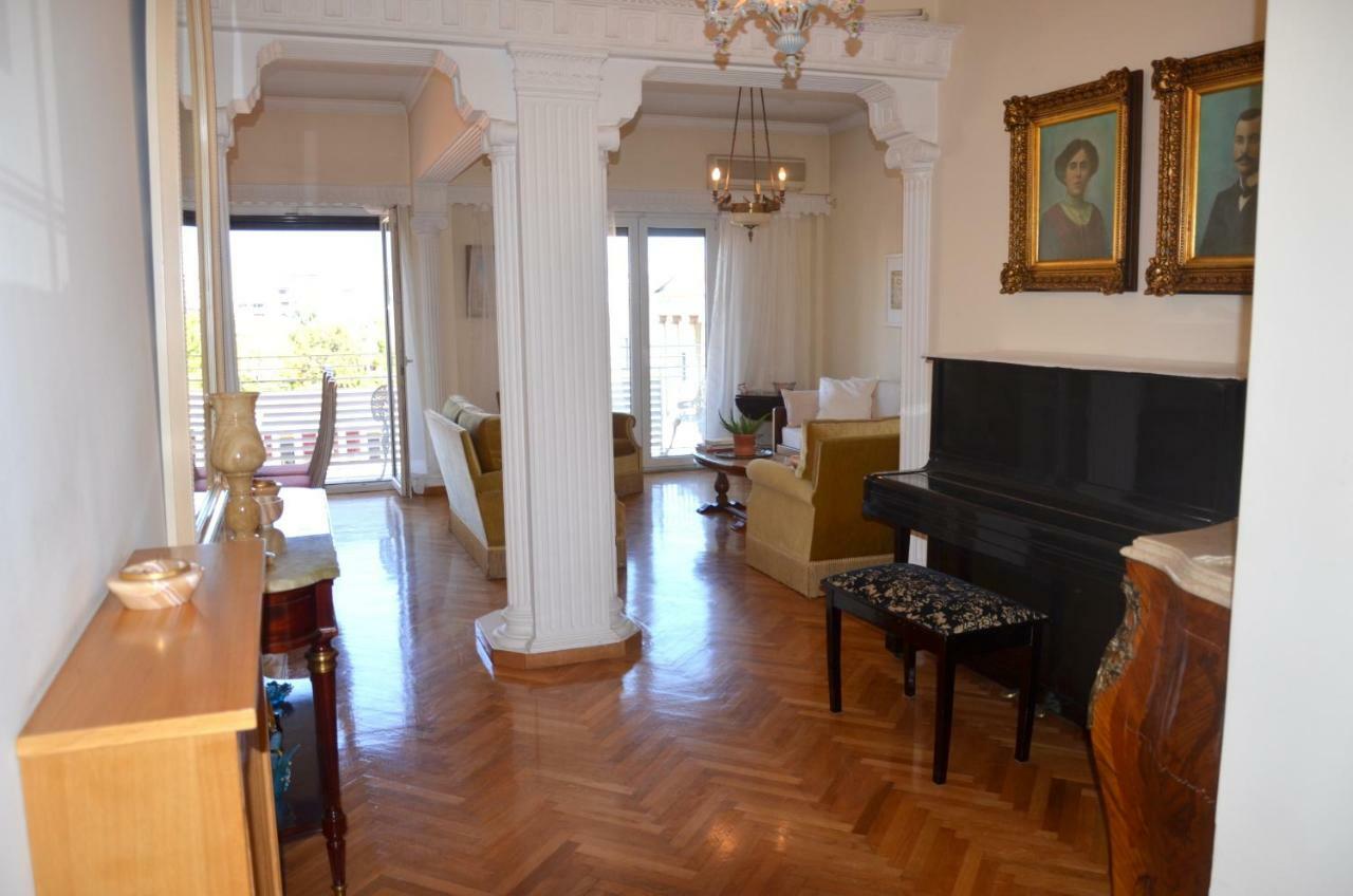 Retro Apartment At Trendy Exarcheia Афины Экстерьер фото